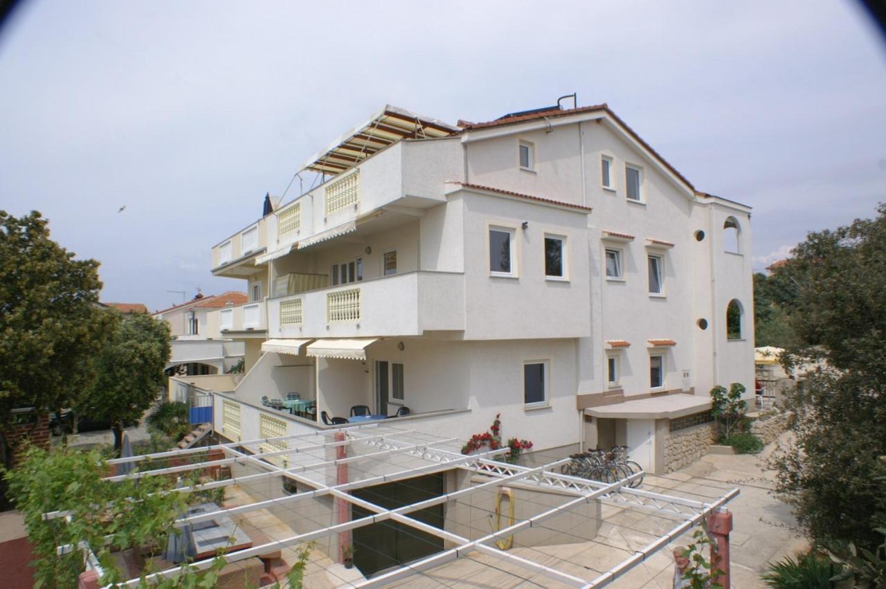 Apartments By The Sea Mandre, Pag - 4098 Extérieur photo