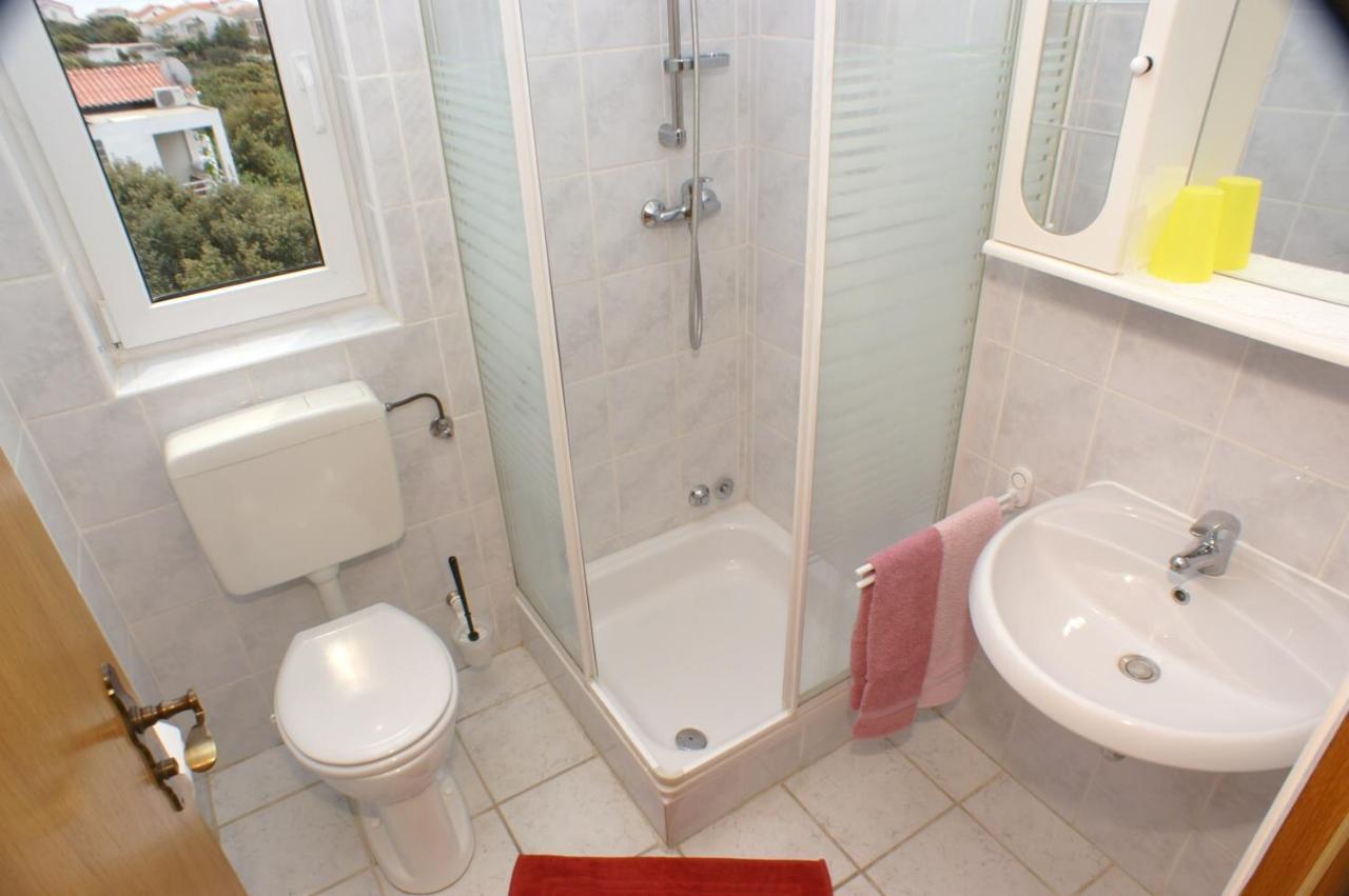 Apartments By The Sea Mandre, Pag - 4098 Extérieur photo